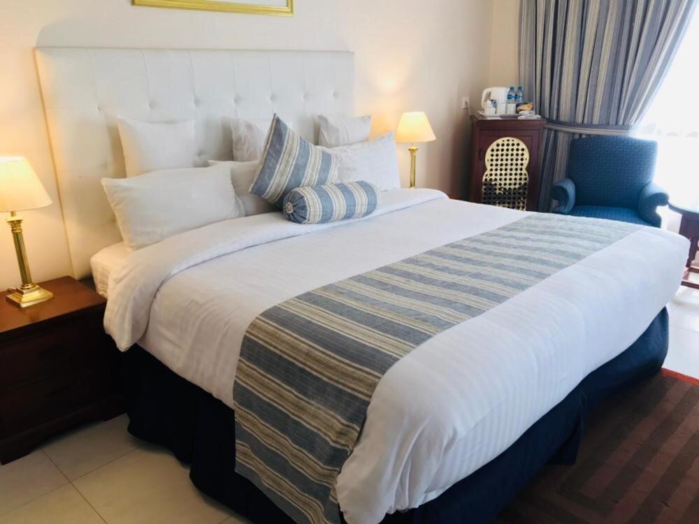 Beach Luxury Hotel Karachi Ngoại thất bức ảnh